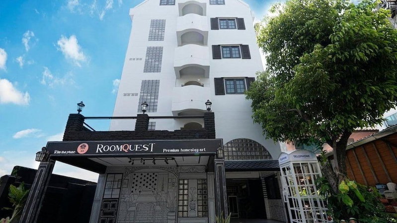 RoomQuest Chiang Mai Tha Phae, Chiang Mai, Thailand