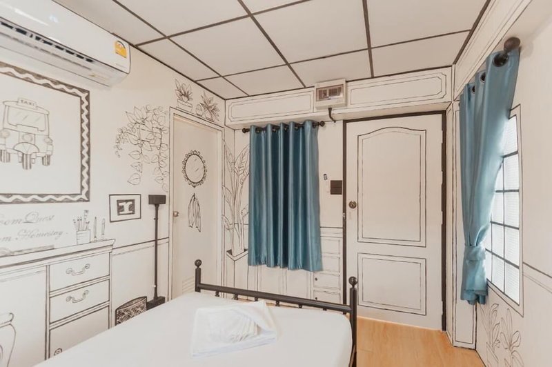 RoomQuest Chiang Mai Tha Phae, Chiang Mai, Thailand