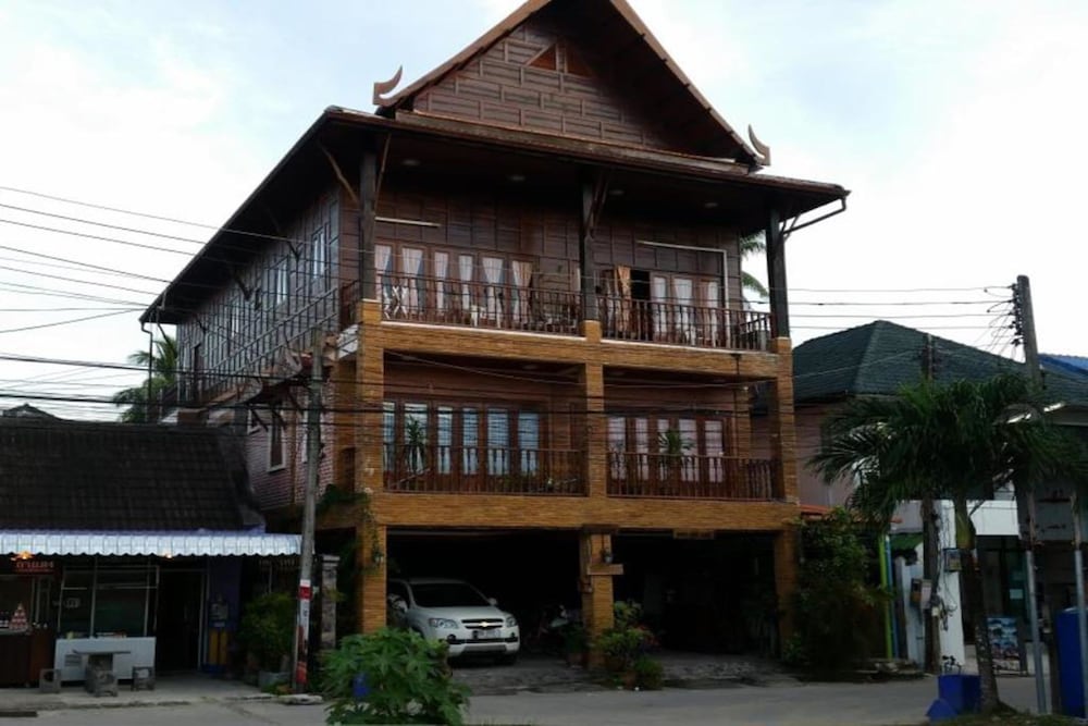 Beau and Blonde House Kamala, Thailand