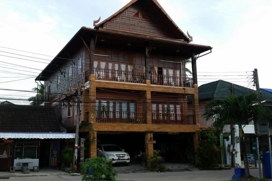 Beau and Blonde House Kamala, Kamala, Thailand