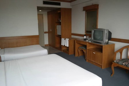 Phuphaya Hotel, Pak Chong, Thailand
