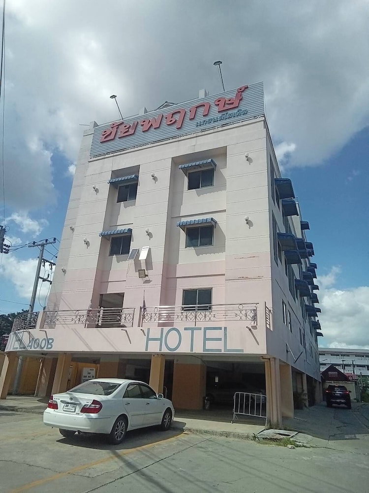 Chaiyaphruk Grand Hotel, Thailand