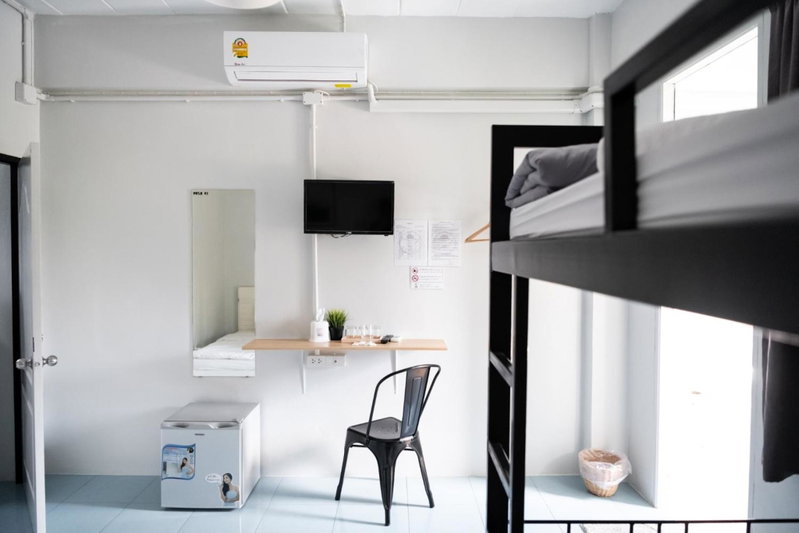 Posh 41, Salaya, Thailand