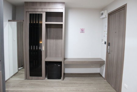 Double D Hotel, Pak Kret, Thailand