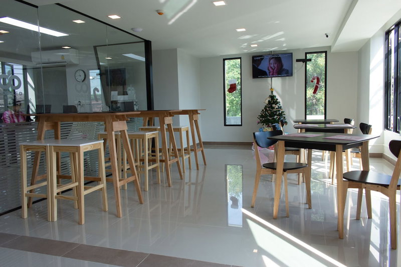 Double D Hotel, Pak Kret, Thailand