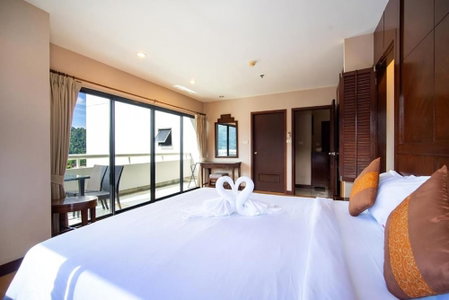Patong Tower Beach Apartment By Seesea, Patong, Thailand