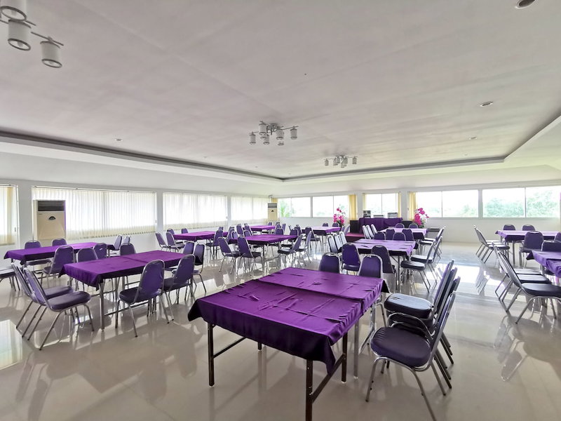 Phet Cha-am Plaza & Resort, Cha-am, Thailand