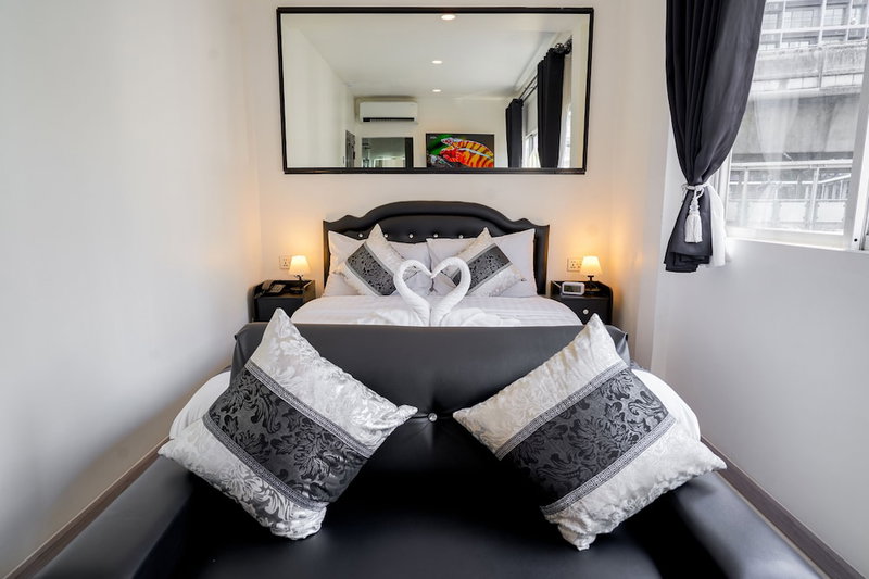 Thonglor Suites Hotel, Bangkok, Thailand