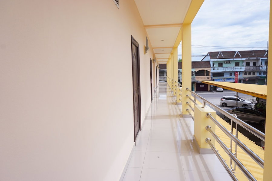 Jirasin Hotel & Apartment, Ranong, Thailand