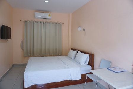 Jirasin Hotel & Apartment, Ranong, Thailand