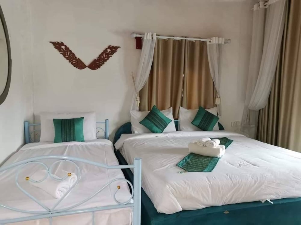 Hotel · Ingmhok Country Mountain View Resort, Suan Phueng