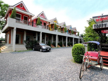 Toffee House, Ban Wang Takhrai, Thailand