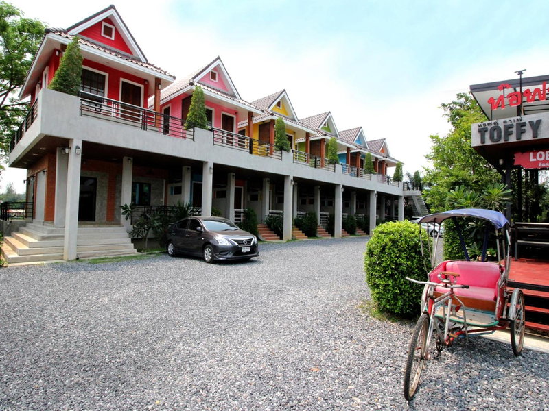 Toffee House, Ban Wang Takhrai, Thailand
