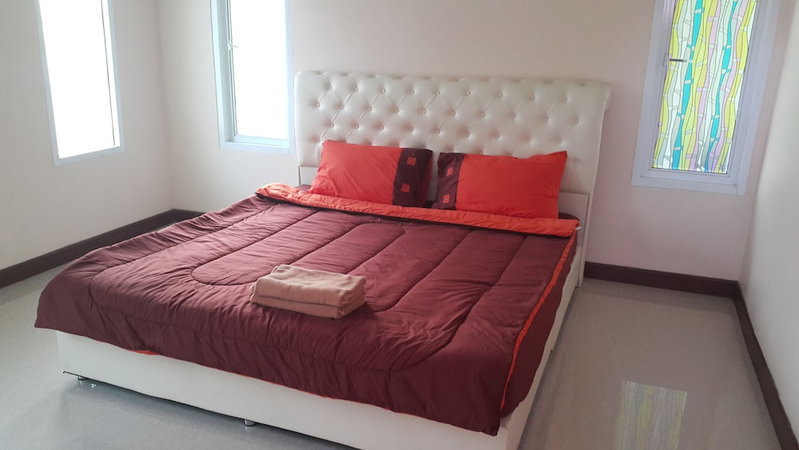 Yamsurl House Resort, Nikhom Phatthana, Thailand