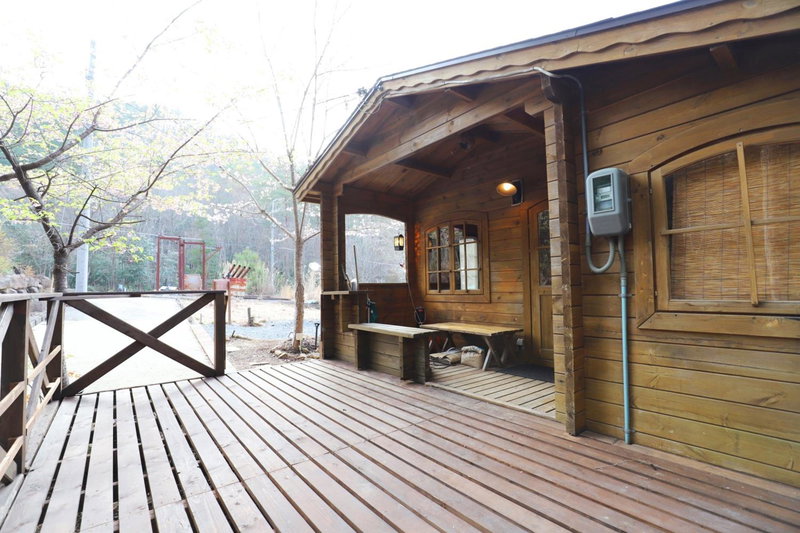 るり渓 フレアキャビン, Nantan city, Japan