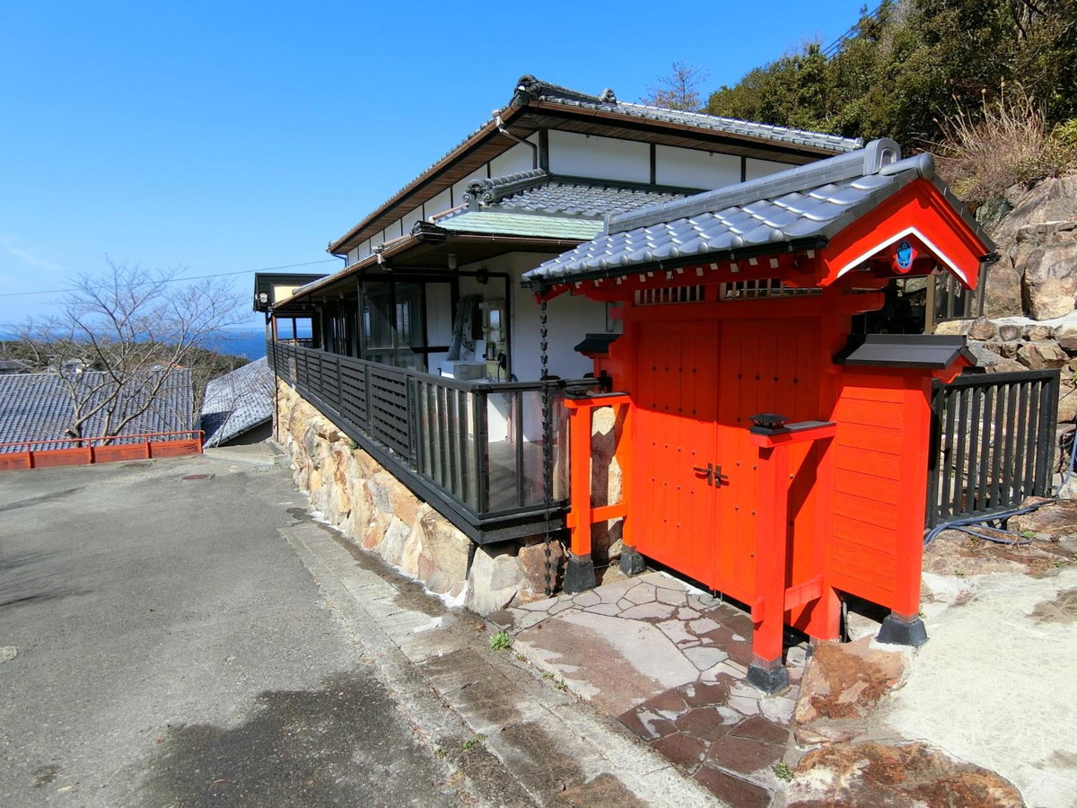 Hotel · Shirahama Meiji Villa, Shirahama