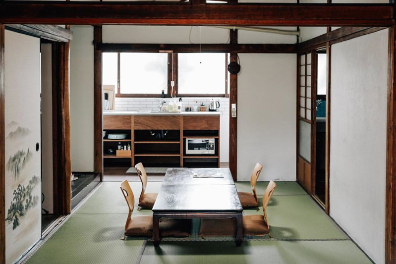 Tipy records inn house, Odawara, Japan