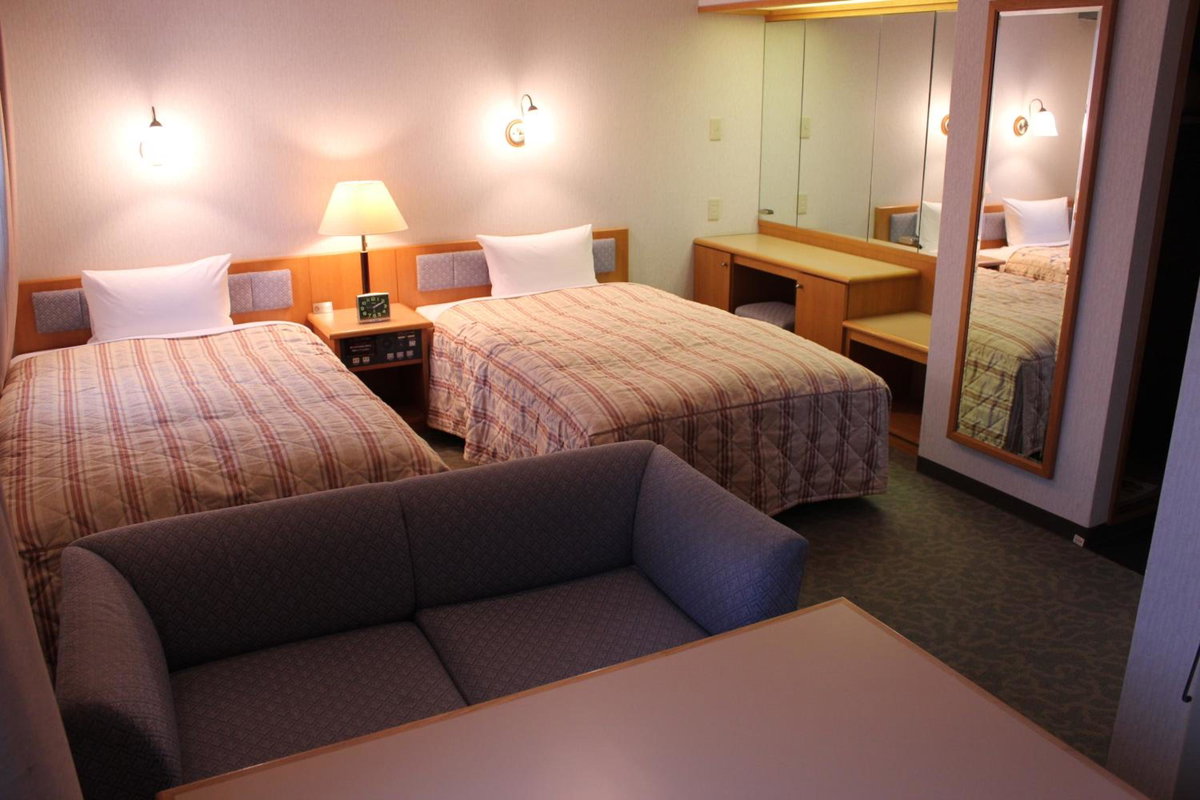 Hotel Crown Hills Takaoka, Japan