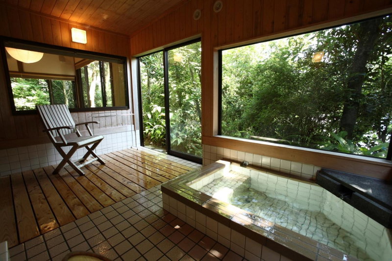 Onsensui Pool & Fufu Rotenburo no Hanareyado Yurian, Ibusuki, Japan