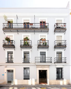 ELEVEN Apartments Real de la Carretería, by Homing U, Seville, Spain