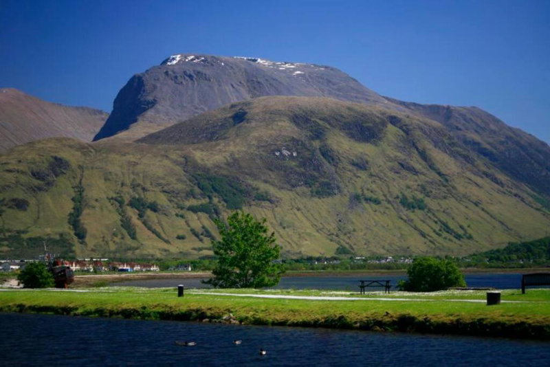 Corran, Glenloch View, Fort William 2-Bedroom Loch Side Flat, Fort William, United Kingdom