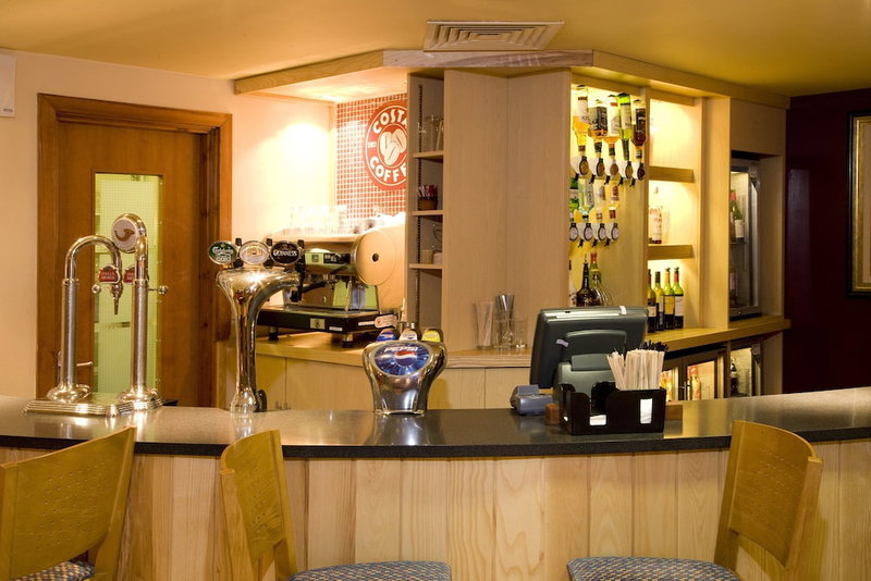 Premier Inn Heathrow Airport - M4/J4, Hayes, United Kingdom