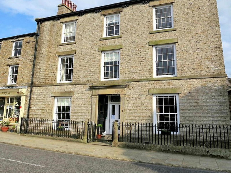 Skeldale House 'All Creatures Great & Small' Luxury Apartments & Studios in Askrigg, Yorkshire Dales, Askrigg, United Kingdom