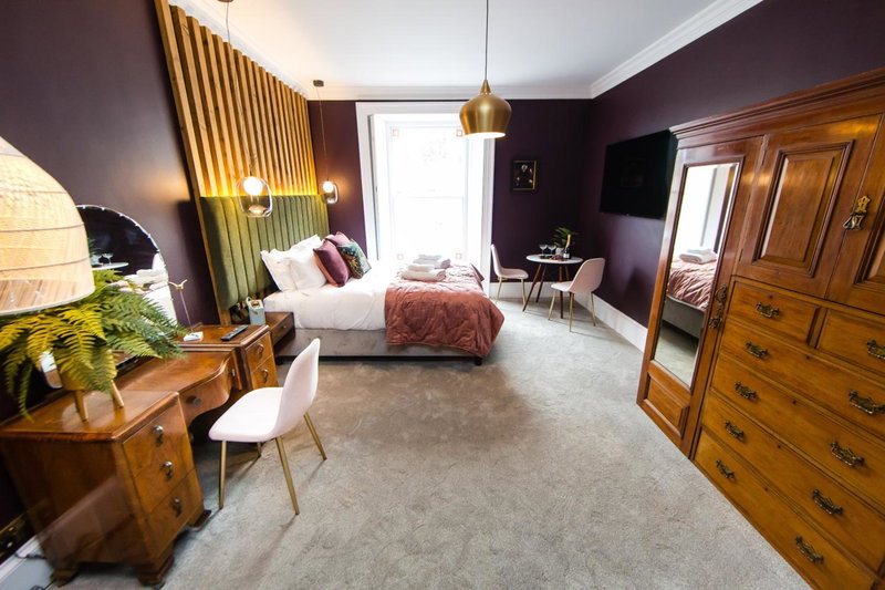 Skeldale House 'All Creatures Great & Small' Luxury Apartments & Studios in Askrigg, Yorkshire Dales, Askrigg, United Kingdom