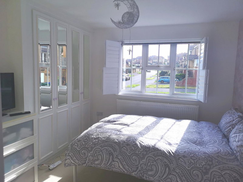 BIENVENUE in NEWHAVEN Luxury superking OR standard OR budget rooms, Newhaven, United Kingdom