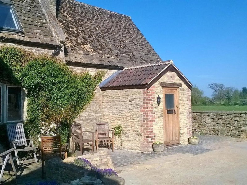 Battens Farm Cottages - B&B and Self-Catering Accommodation, Yatton Keynell, United Kingdom