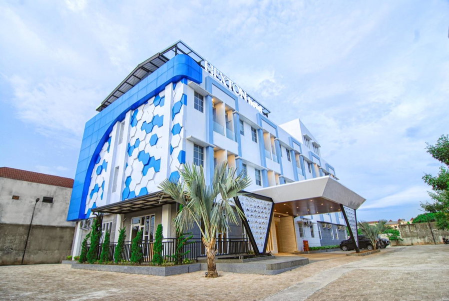 Hexton Hotel Lampung by Amazing, Tanjungkarang, Indonesia
