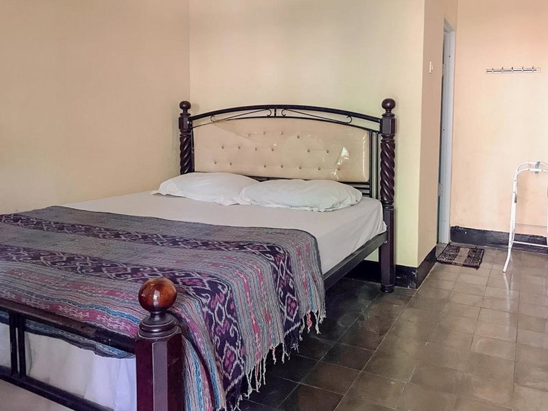 Oka Homestay Mitra RedDoorz, Mataram, Indonesia