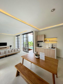 Sampai Villa Queensland, Pakem, Indonesia