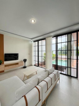 Sampai Villa Queensland, Pakem, Indonesia