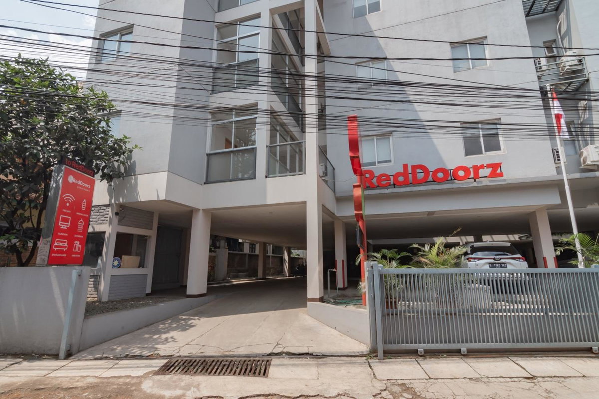 Hotel · RedDoorz Plus @ Dago Pojok 3, Bandung