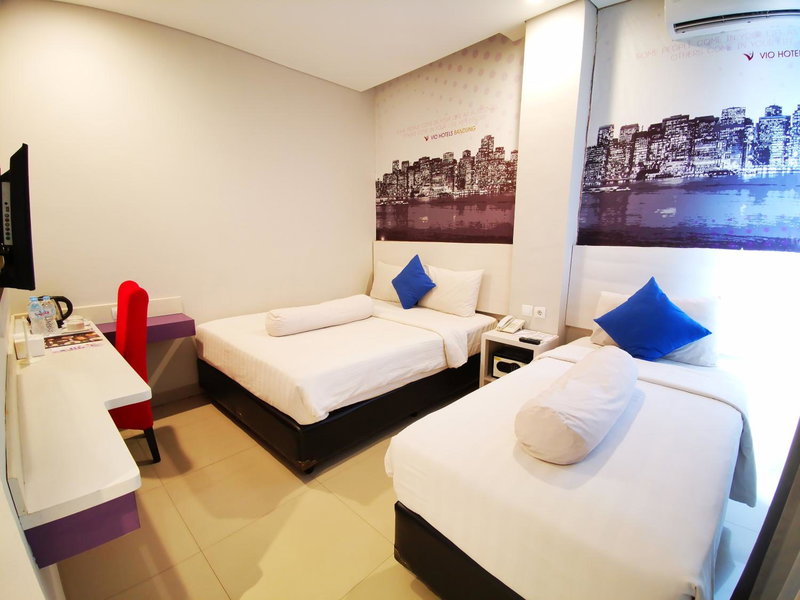 Vio Westhoff, Bandung, Indonesia