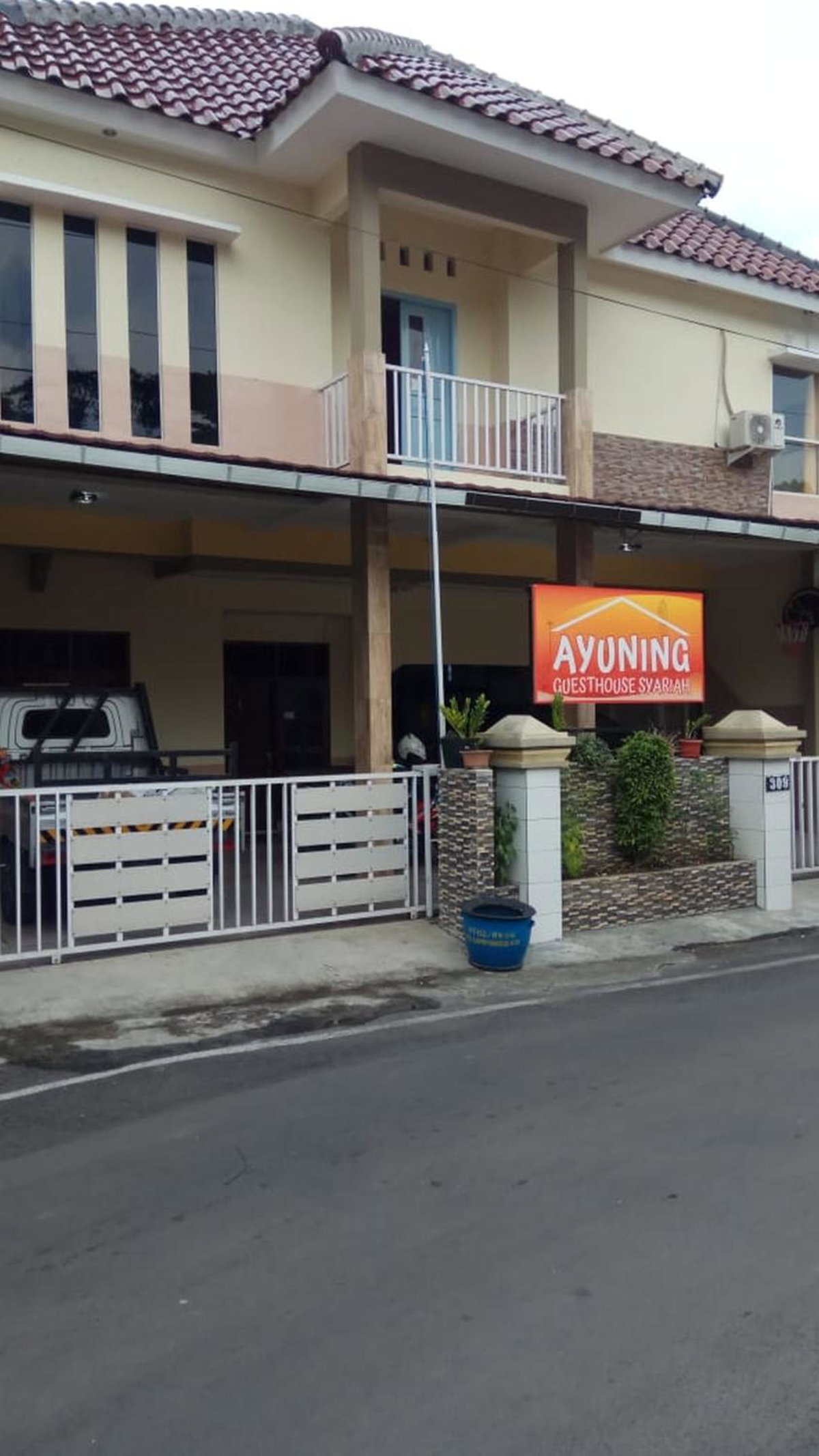 Ayuning Guest House Syariah Semarang Mitra RedDoorz, Indonesia