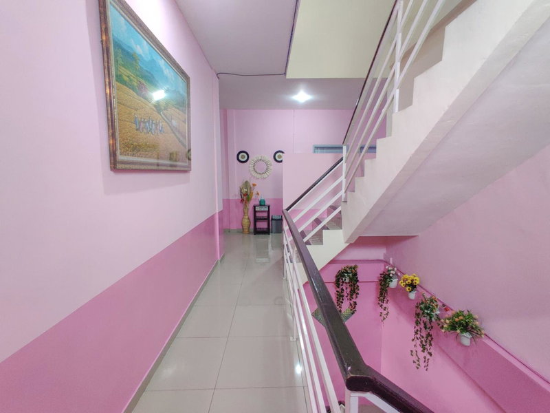 Ayuning Guest House Syariah Semarang Mitra RedDoorz, Semarang, Indonesia