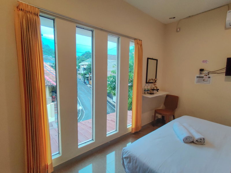 Ayuning Guest House Syariah Semarang Mitra RedDoorz, Semarang, Indonesia