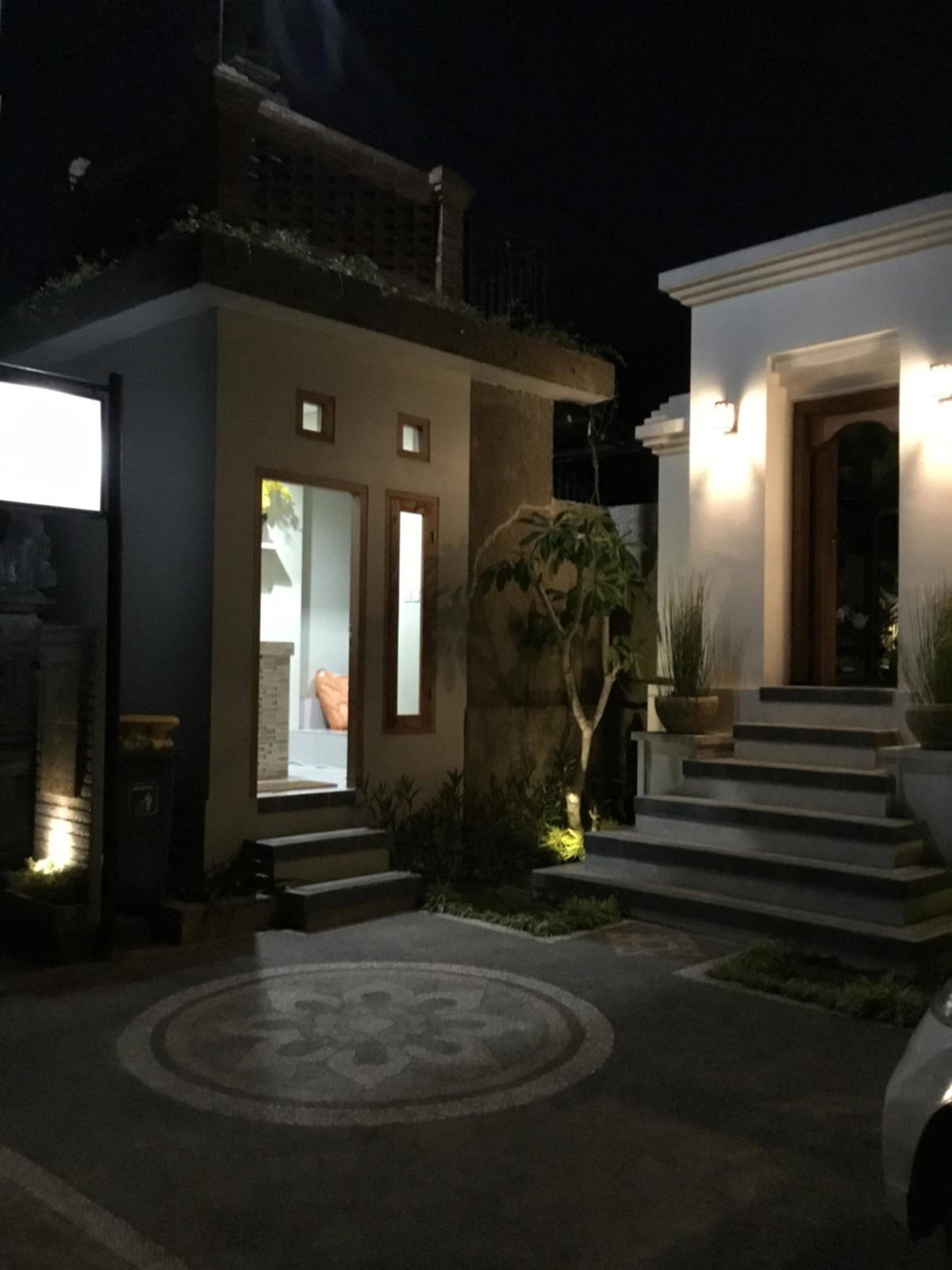 The Villa's Kubu Sandan, Indonesia