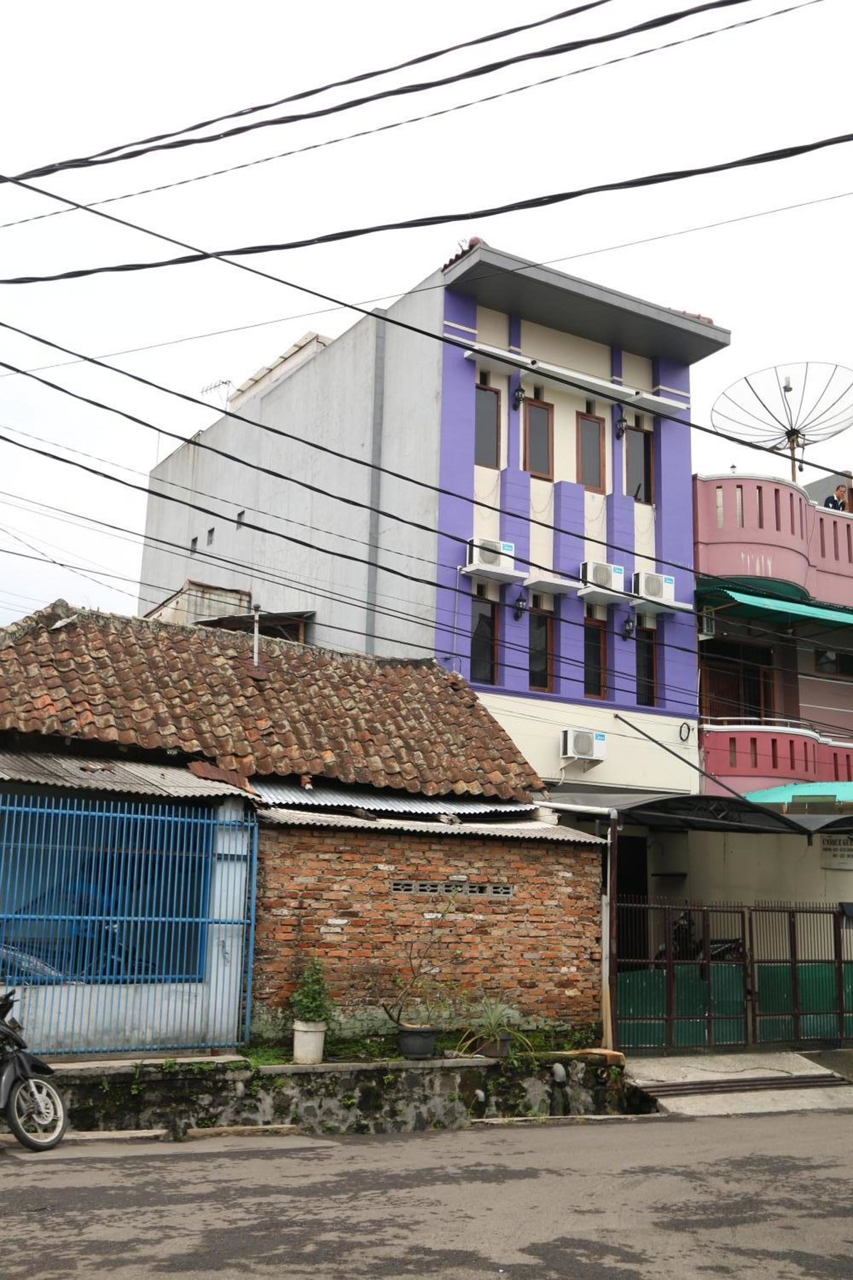 Hotel · Unique Guesthouse, Bandung