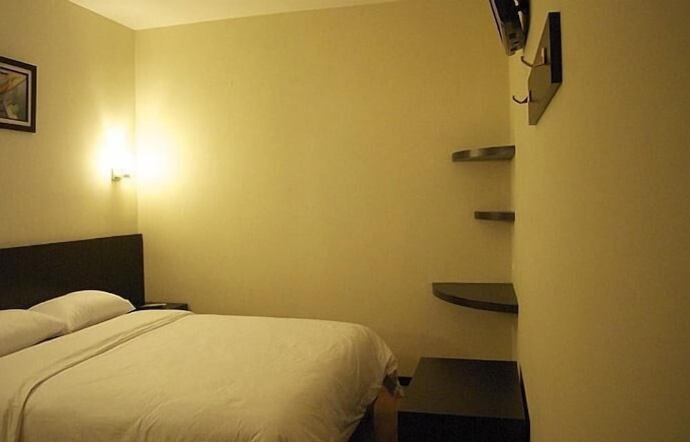 Hotel · Alpha Inn, Medan