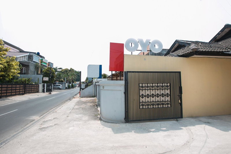 Super OYO Capital O 133 Griya Ciaji, Jakarta, Indonesia