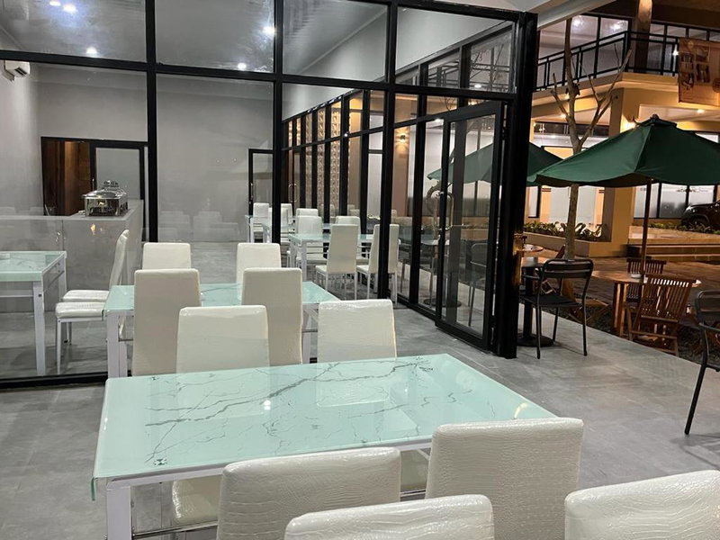 Genio Syariah Hotel Solo, Colomadu, Indonesia