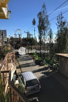 Bromo Indah Lestari Homestay Mitra RedDoorz, Pasuruan, Indonesia