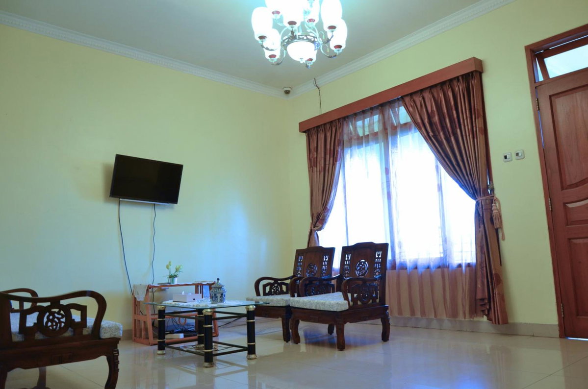 Rumah Kuning Bandung, Indonesia