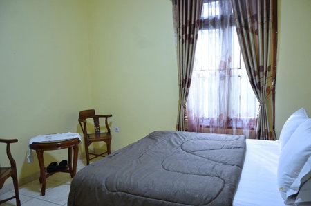 Rumah Kuning Bandung, Bandung, Indonesia