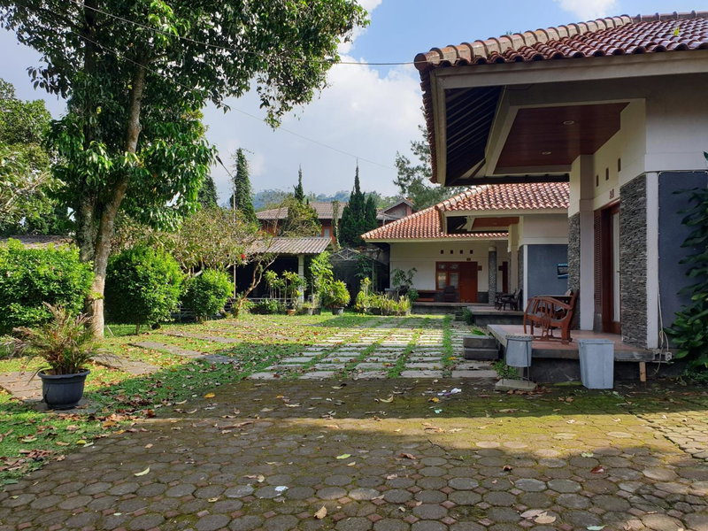 Yehezkiel Hotel Lembang Mitra RedDoorz, Bandung, Indonesia