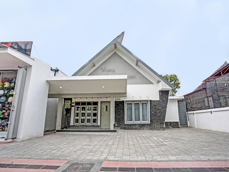 Hotel O Nawangwulan, Blitar, Indonesia