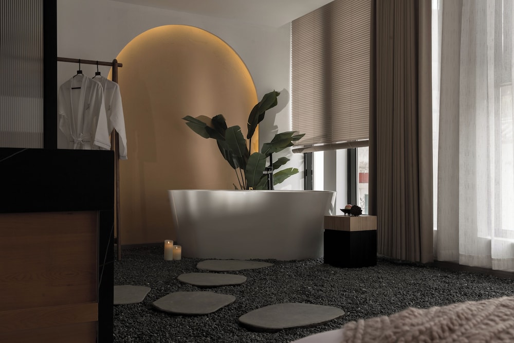 SIXI Conglu Design Aesthetics Hotel, China